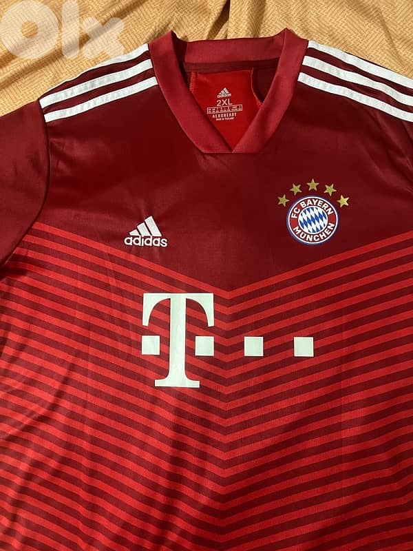 Bayern Munich goretzka 8 home kit 3