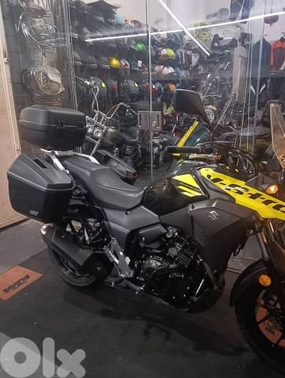 Suzuki V-strom 250cc two cylinder injection abs only 2500klm on odo