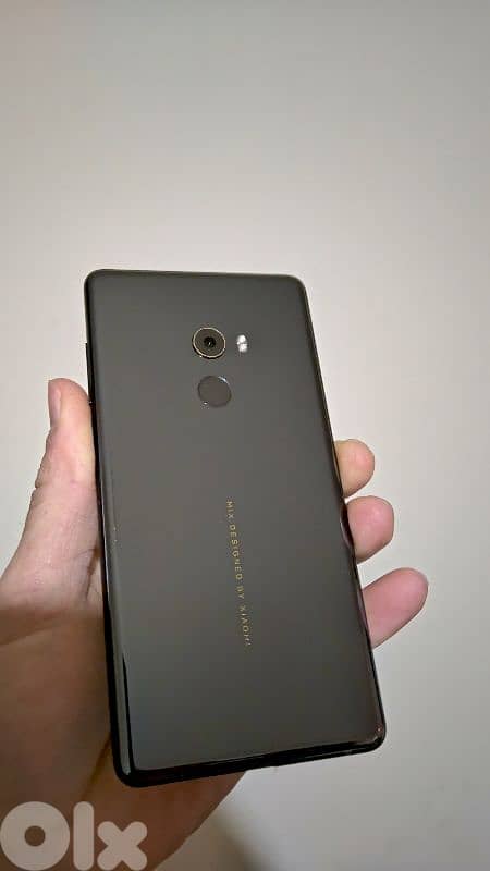 Xiaomi Mi Mix 2 4