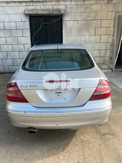 Mercedes-Benz CLK-Class 2005