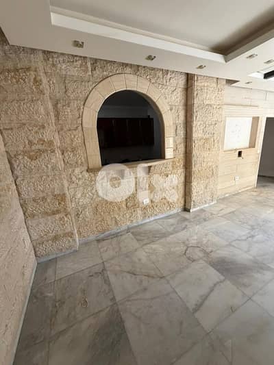 السعر: 75,000 دولار