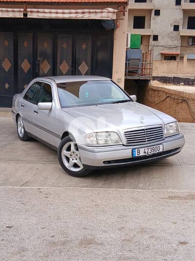 مرسيدس بنز سي-كلاس 1994