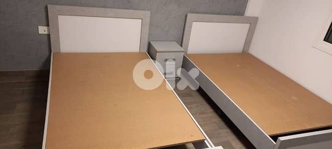 Single bed.  تخت مفرد لاميكا