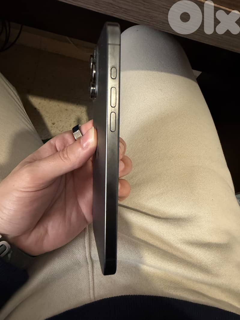 Apple iPhone 15 Pro Max Black Titanium 256GB - Customs Paid 2