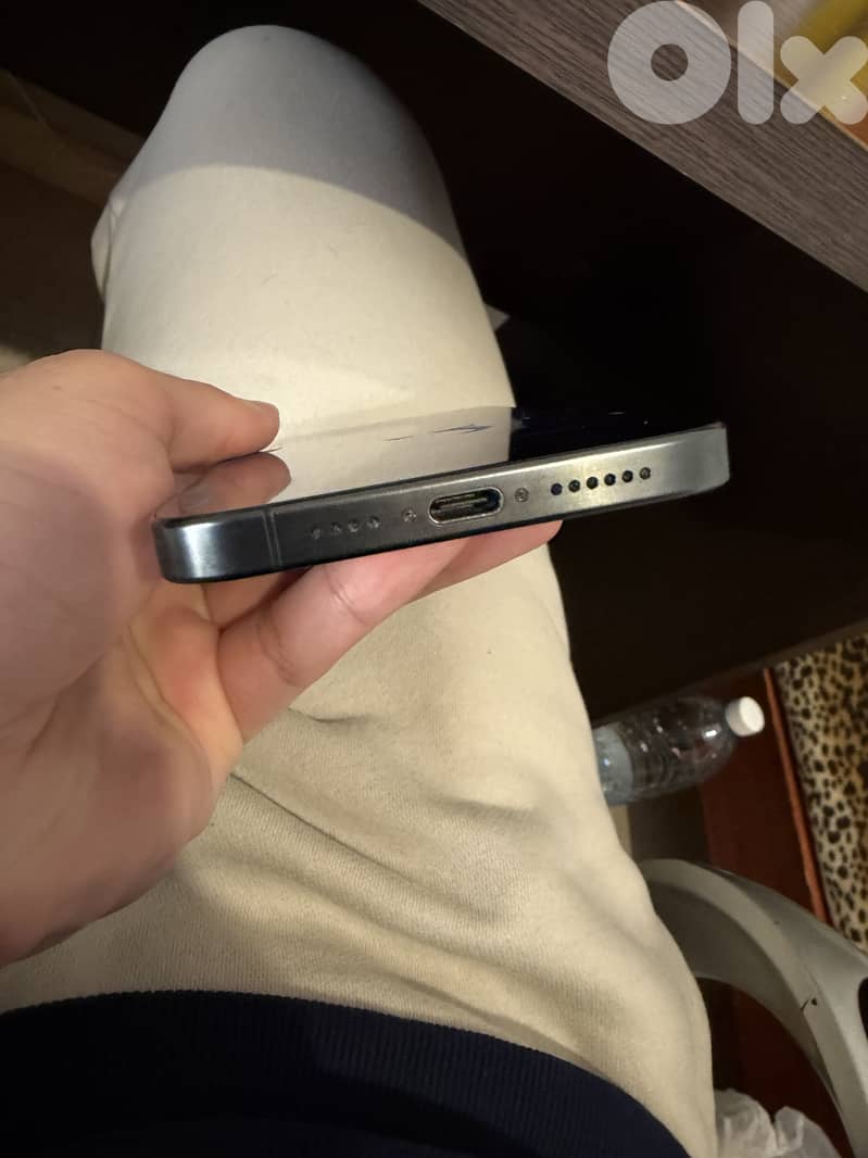 Apple iPhone 15 Pro Max Black Titanium 256GB - Customs Paid 4