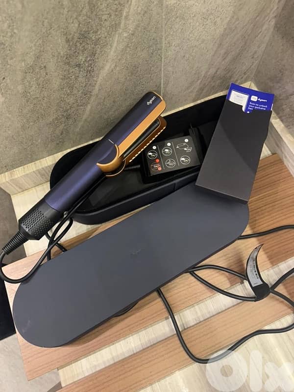 Dyson Airstrait Straightener Pursian Blue 1