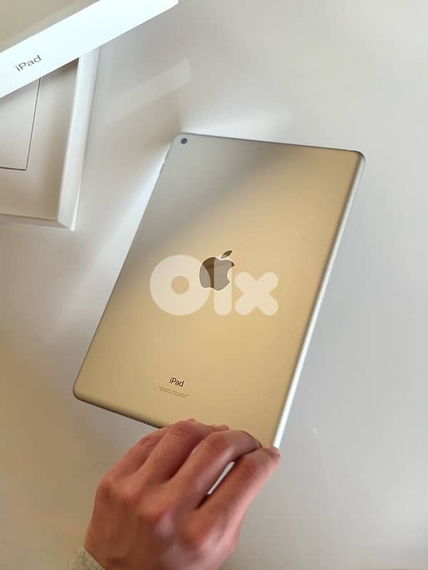iPad 9 Exellent Condition 2