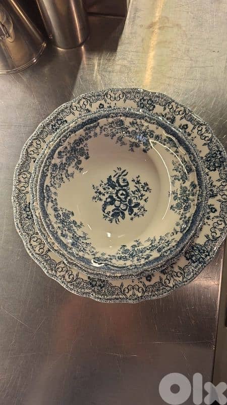 silver desserts rack and plates 2