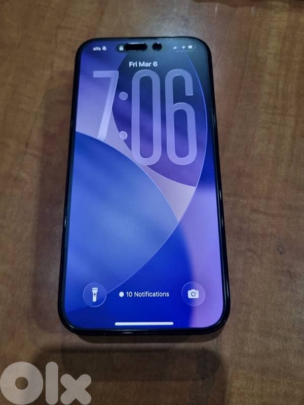 iphone 15 pro 128gb blue (slight issue with charging) 1