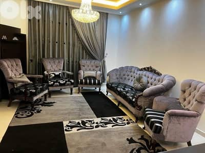 صالون برادي طاولة