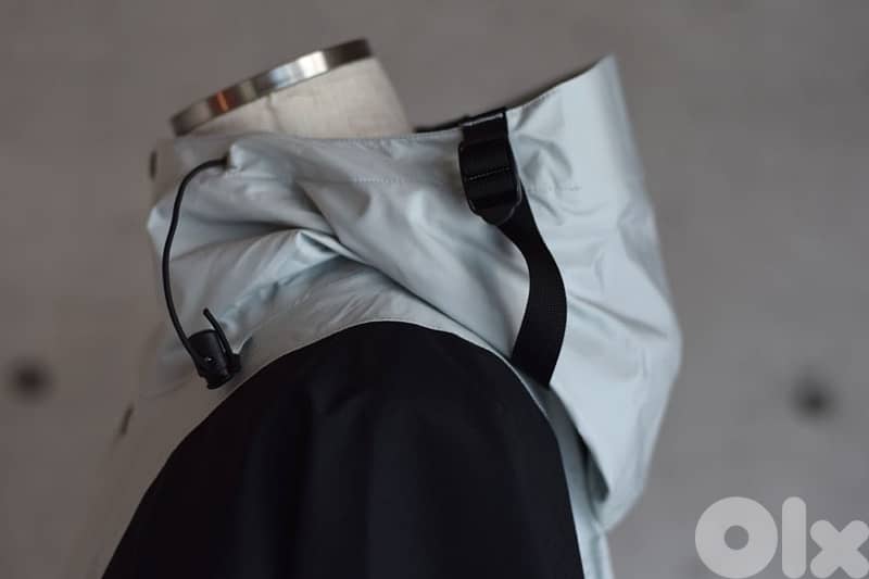 The North Face 1994 Retro Mountain Light GORE-TEX Jacket 2