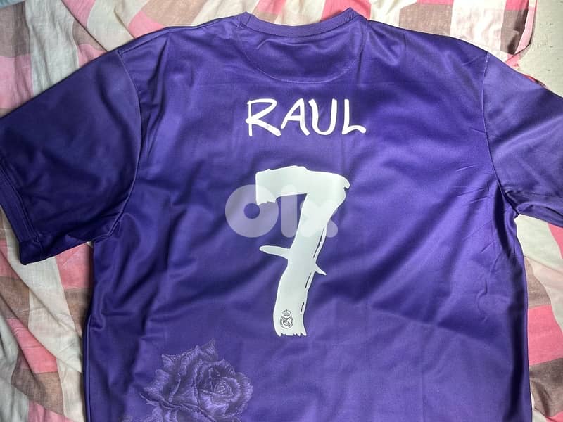 Real Madrid raul 7 limited edition kit 1