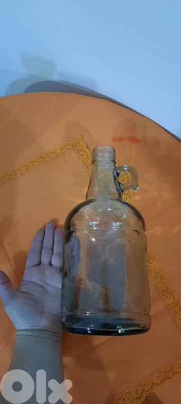 Glass galons. sizes:small 24cm,medium 27cm,L 31cm,XL 33cm غالون زجاج 4