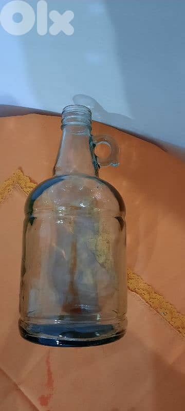 Glass galons. sizes:small 24cm,medium 27cm,L 31cm,XL 33cm غالون زجاج 6