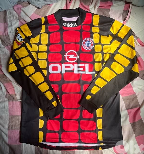 Bayern Munich oliver kahn goalkeeper long sleeve  adidas 1999 kit 1