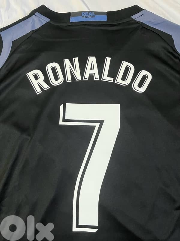 Real Madrid ronaldo 7 2017 third adidas kit 2