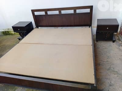 تخت مع تنبن كموند