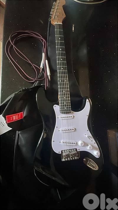 Electric Guitar Bundle (barely used)