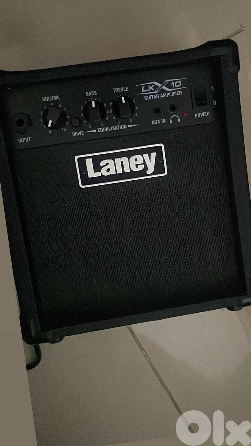 Electric Guitar Bundle (barely used) 1