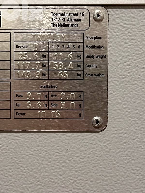 HEAVY DUTY TROLLEY + 7 DRAWERS 10
