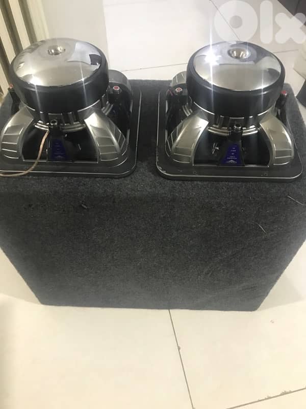 kickers subwoofers 10” 3