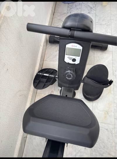 life fitness rowing machine