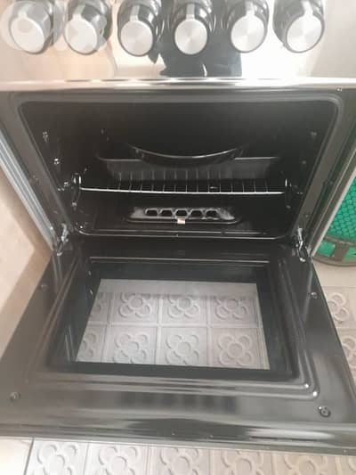 غسالة ٧ كيلو مع براد و غاز ٤ عيون