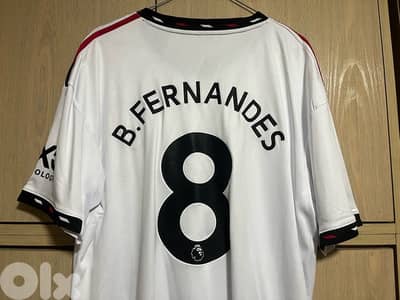 Manchester United Bruno fernandes 8 2022 away adidas kit