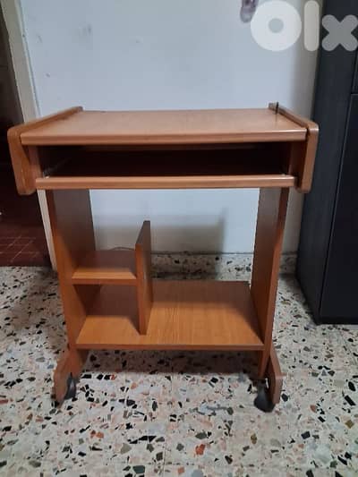 studying or computer desk