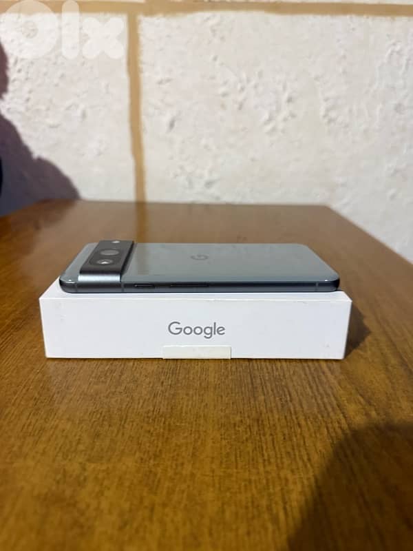 Pixel 8 Hazel excellent conditions 1