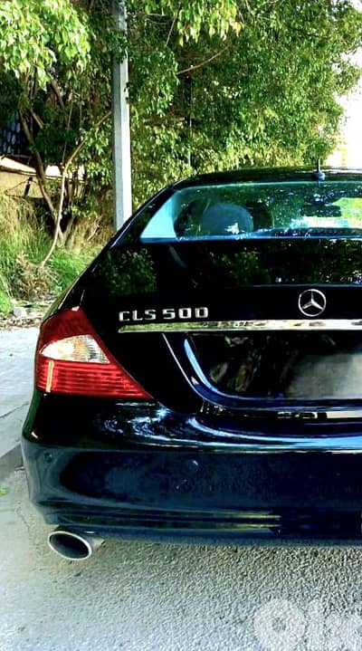 Mercedes-Benz 500 CLS mod  2006 super clean car as new
