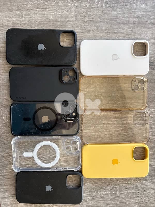 iPhone 13 midnight color 2