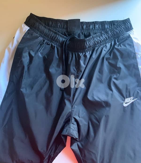 Nike authentic sports pants 5