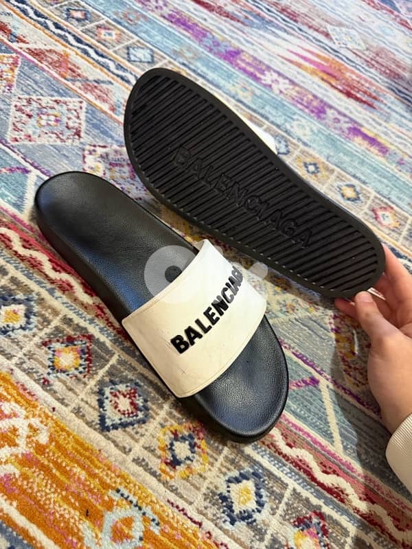 Balenciaga Logo Pool Slides 1