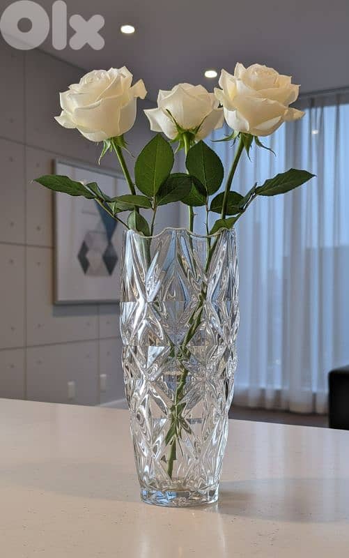 Hand-carved crystal glass vase 5