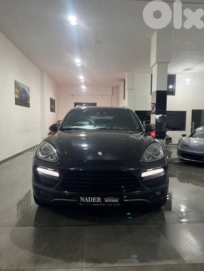 Porsche Cayenne 2012 V8 Turbo Company Source