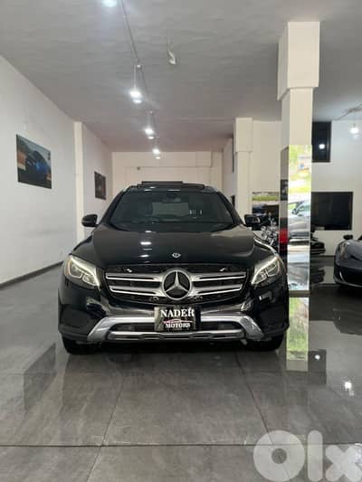 Mercedes-Benz GLC 300 2018 4Matic  Clean Carfax