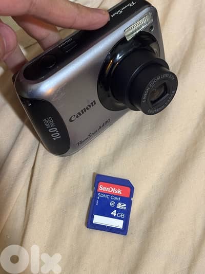 Canon PowerShot A490 10MP Digital 3.3x Optical Zoom 2.5" LCD Silver