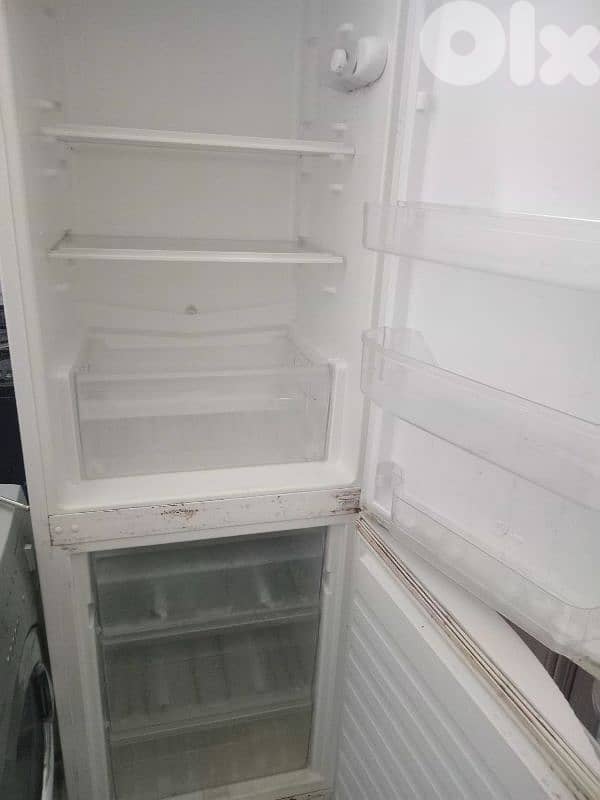 refrigerator براد 1