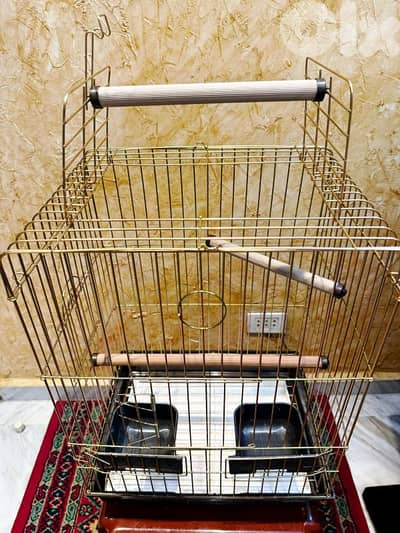 قفص لببغاء او جوز كروان