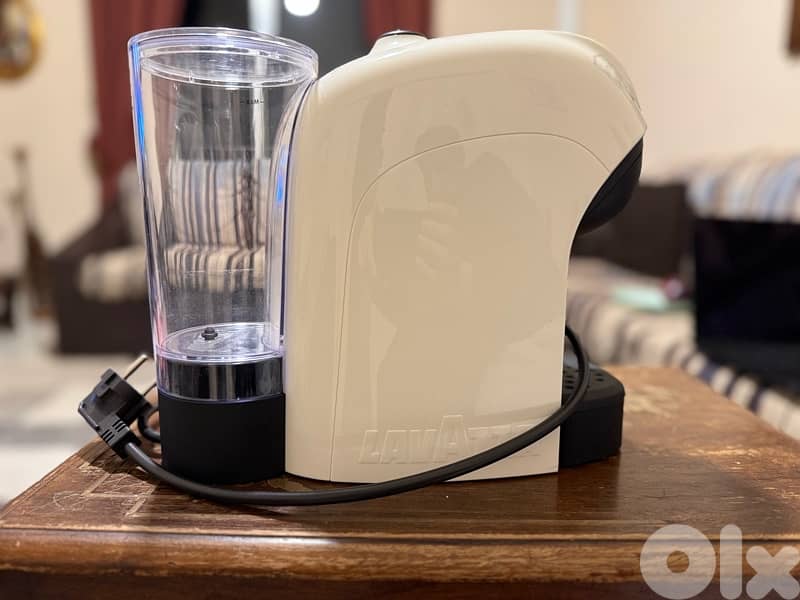 Lavazza A Modo Mio Espresso Machine – Capsule – Excellent Condition! 4