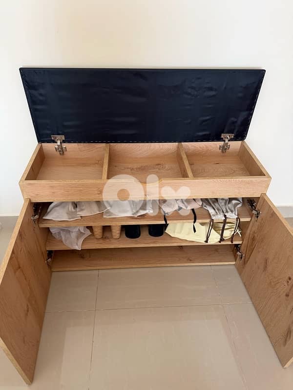 Storage seat cabinet bench 1