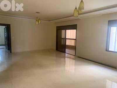 RWK242EN - Well-maintained unfurnished apartment for rent in Ghadir