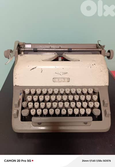Adler Dactylo German  – Perfect Condition -- Fully Operational