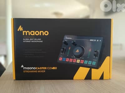 Streaming Mixer & Dynamic Microphone