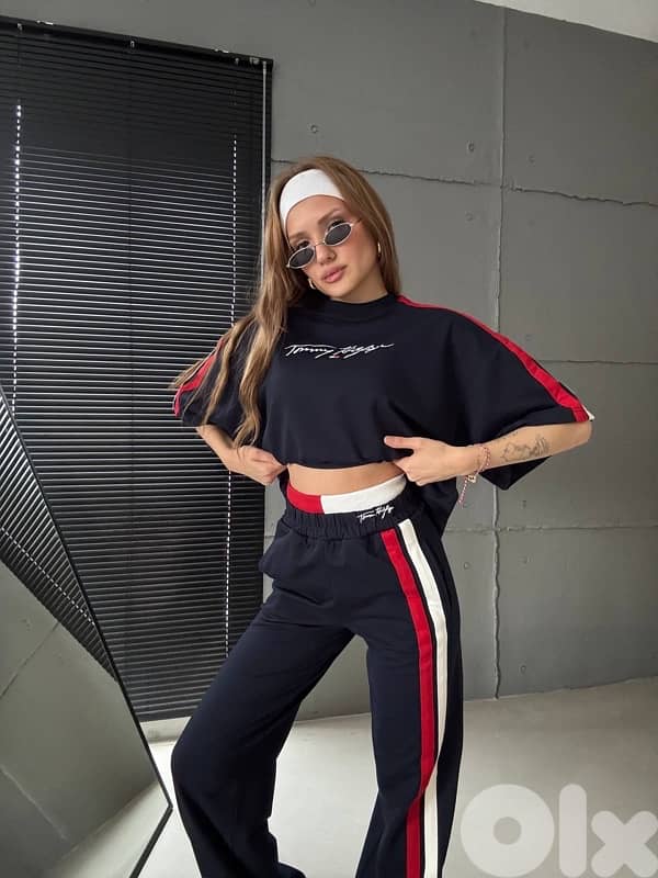 TOMMY HILFiGER new SET 4