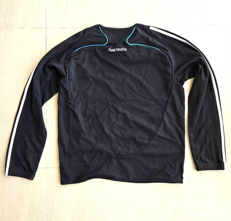 Real Madrid Football Training Sweat Shirt - Medium 1