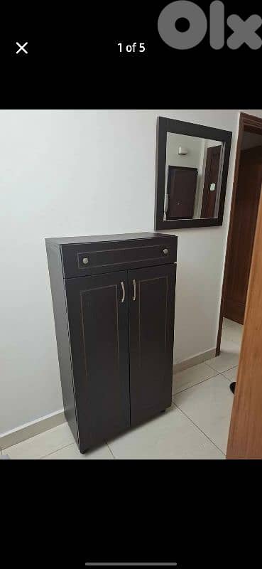 خزانة احذية مع المراية لمدخل البيت