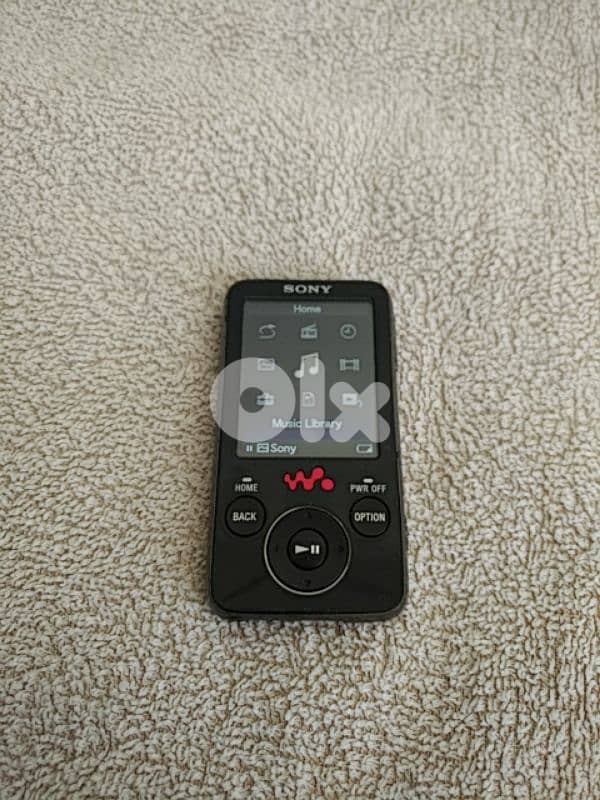 Old mini walkman Sony - Not Negotiable 1