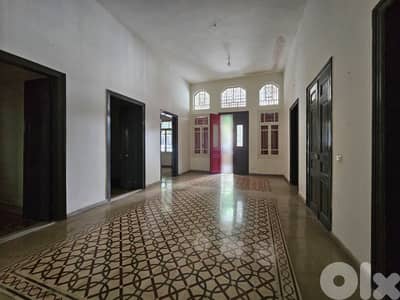 GMC108LG Apartment for rent in Achrafieh - شقة للإيجار في الأشرفية